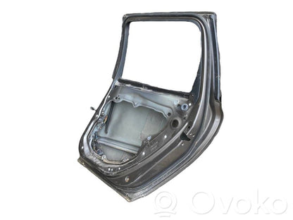 Aizmugurējās durvis