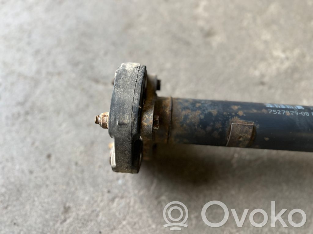 Aizmugurējais kardāns