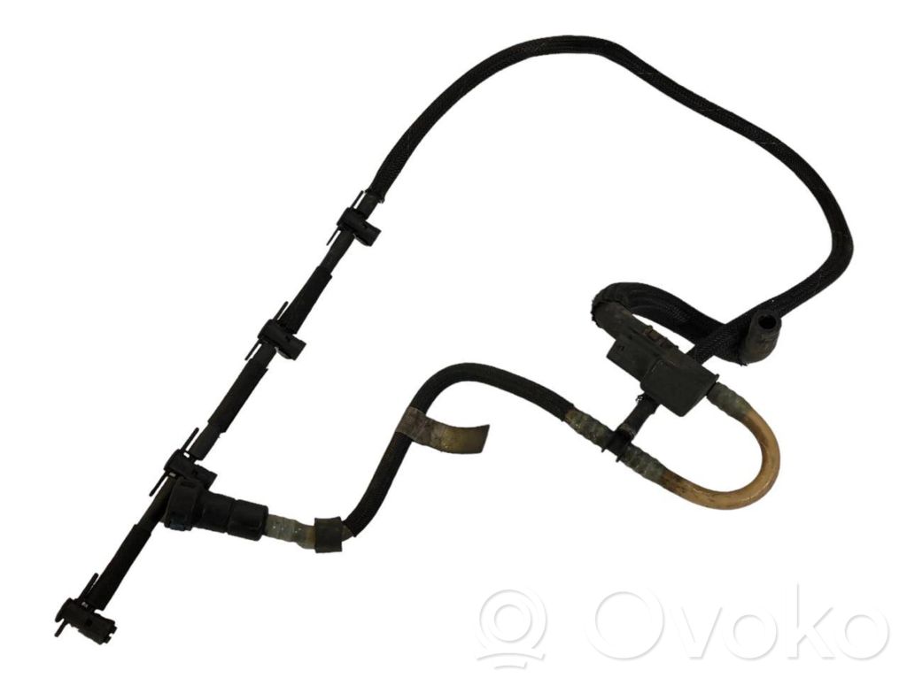 Degvielas caurulīte (-es)