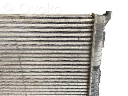 Starpdzesētāja radiators