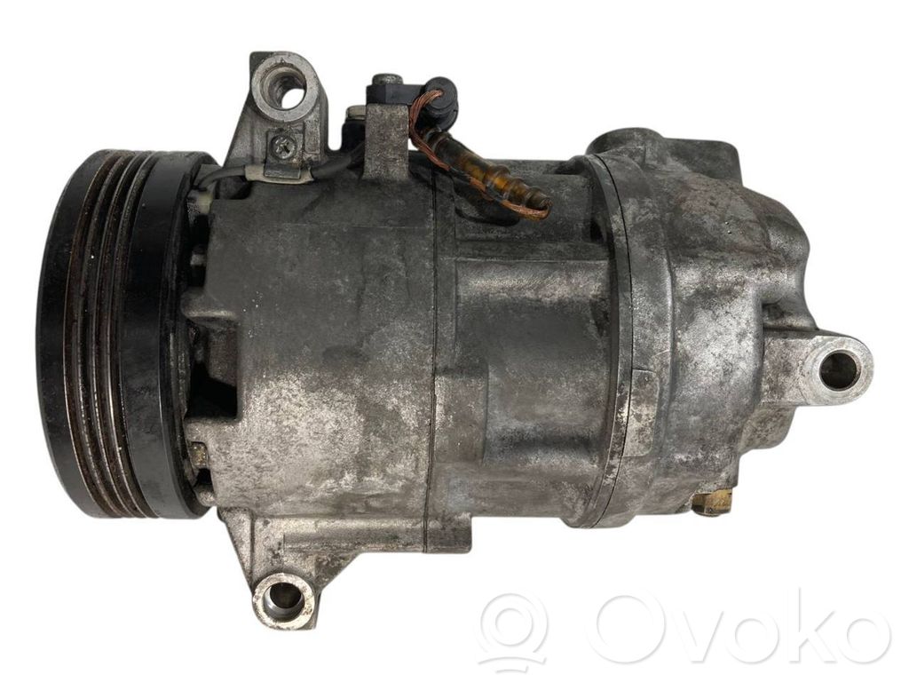Air conditioner compressor (pump)