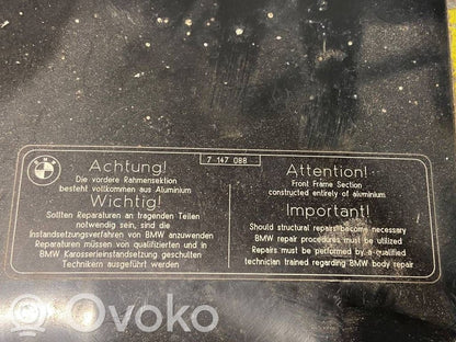 Radiatoru paneļa augšējā daļa (televizors)