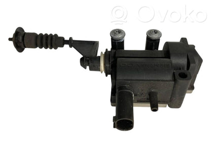 Электрический замок топливного бака