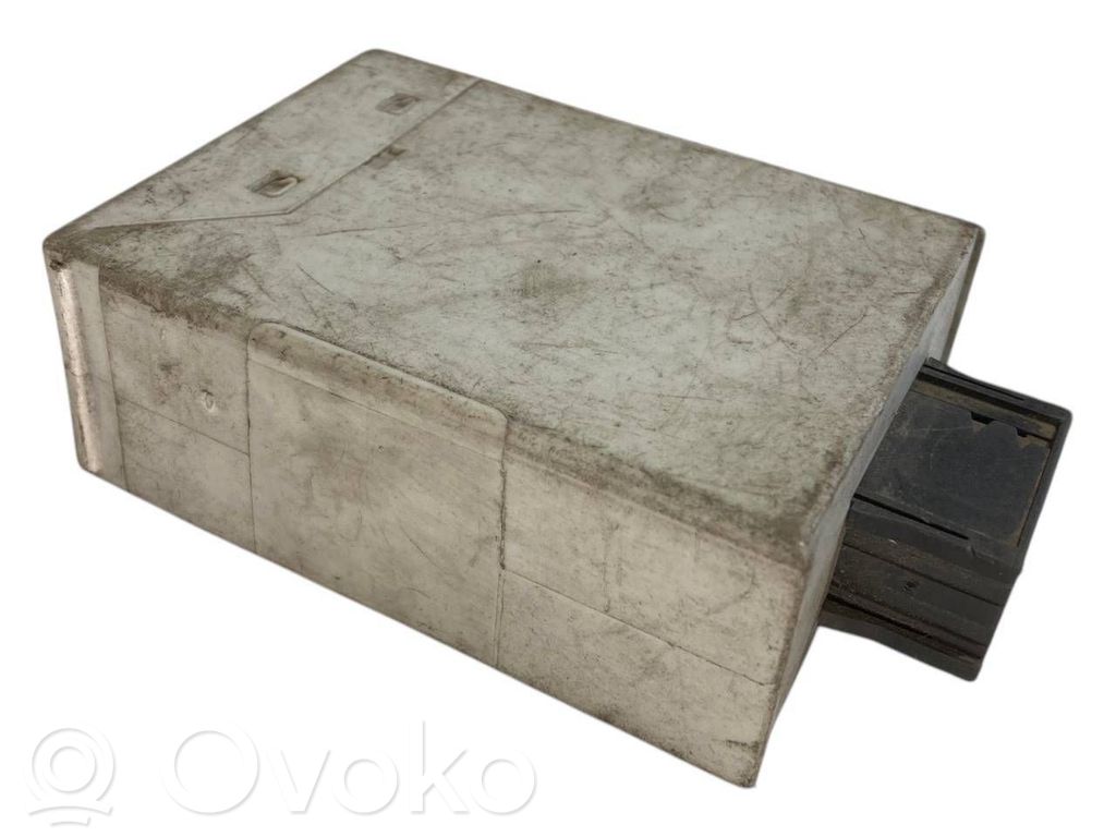 Sānu spoguļa vadības modulis