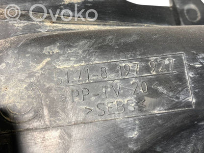 Brake cooling air duct