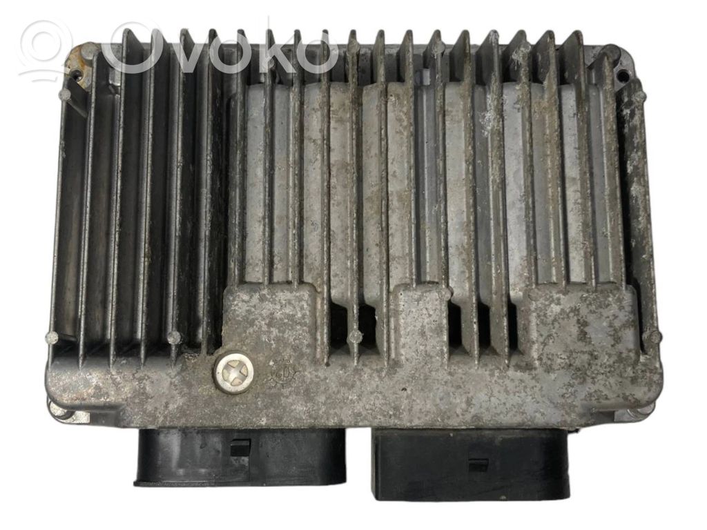 Блок управления двигателем