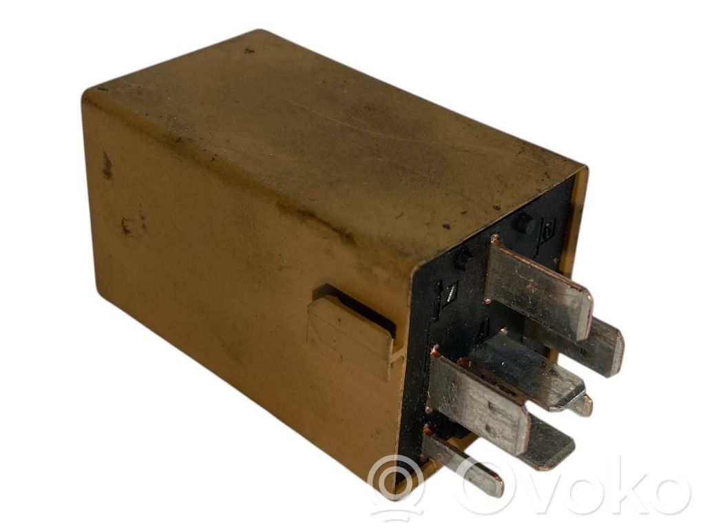 Logu tīrītāju relejs