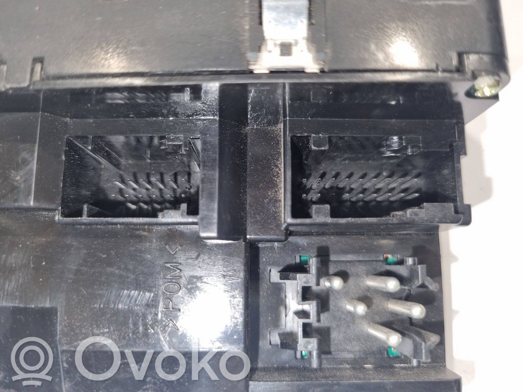 Elektrisko logu slēdzis