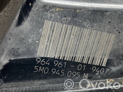 Aizmugurējais lukturis virsbūvē