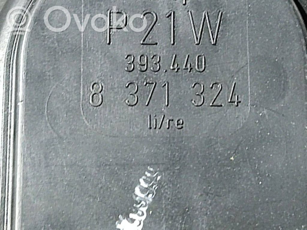 Aizmugurējais lukturis virsbūvē