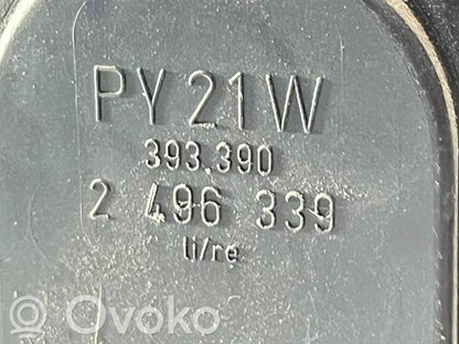 Aizmugurējais lukturis virsbūvē
