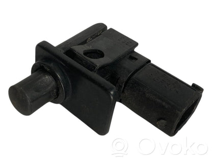 Motora pārsega atvēršanas / aizvēršanas sensors