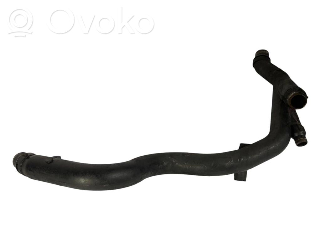 Caurulīte (-es) / šļūtene (-es)