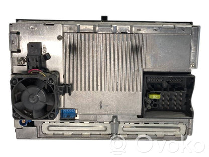 Radio / CD/DVD atskaņotājs / navigācija