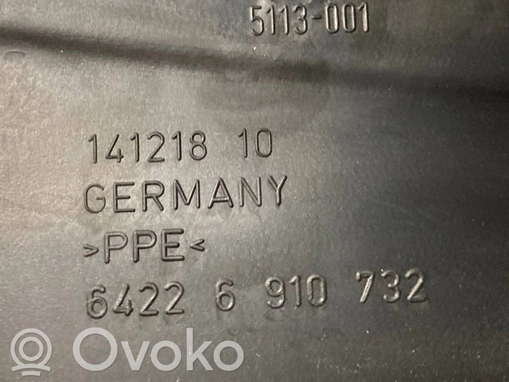 Paneļa dekoratīvās apdares vairogs (centrālais)