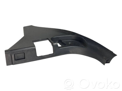 Kāju zonas sānu dekoratīvā apdare