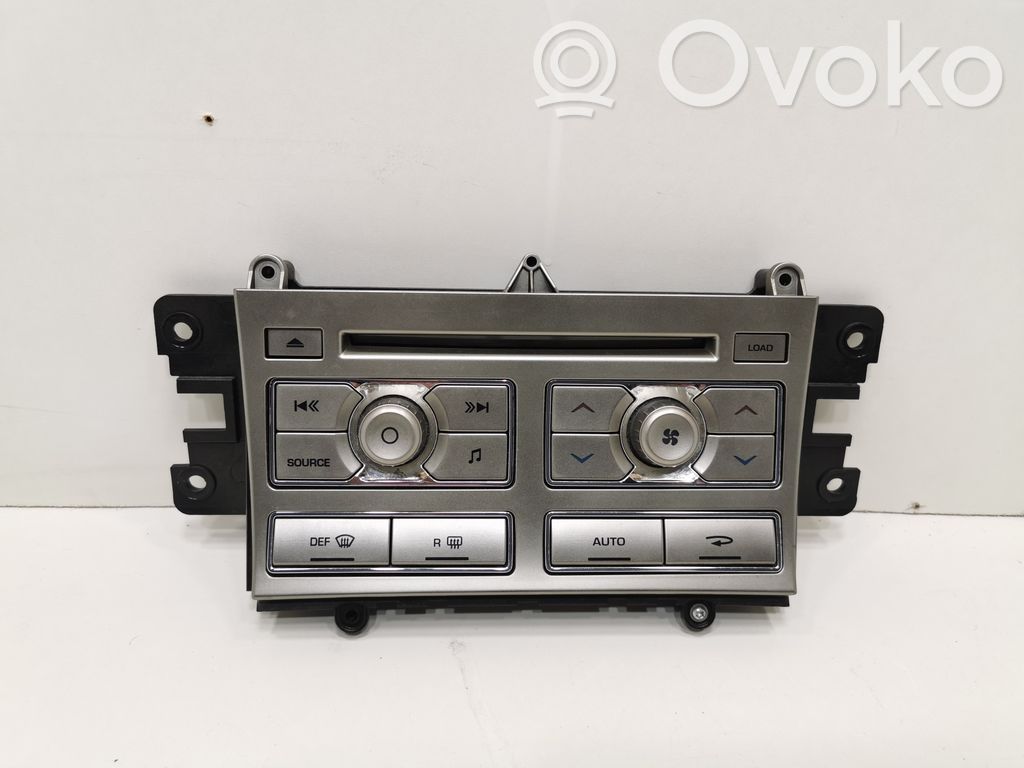 Air conditioning / climate control / interior heating control unit (in the passenger compartment)