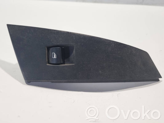 Power window switch