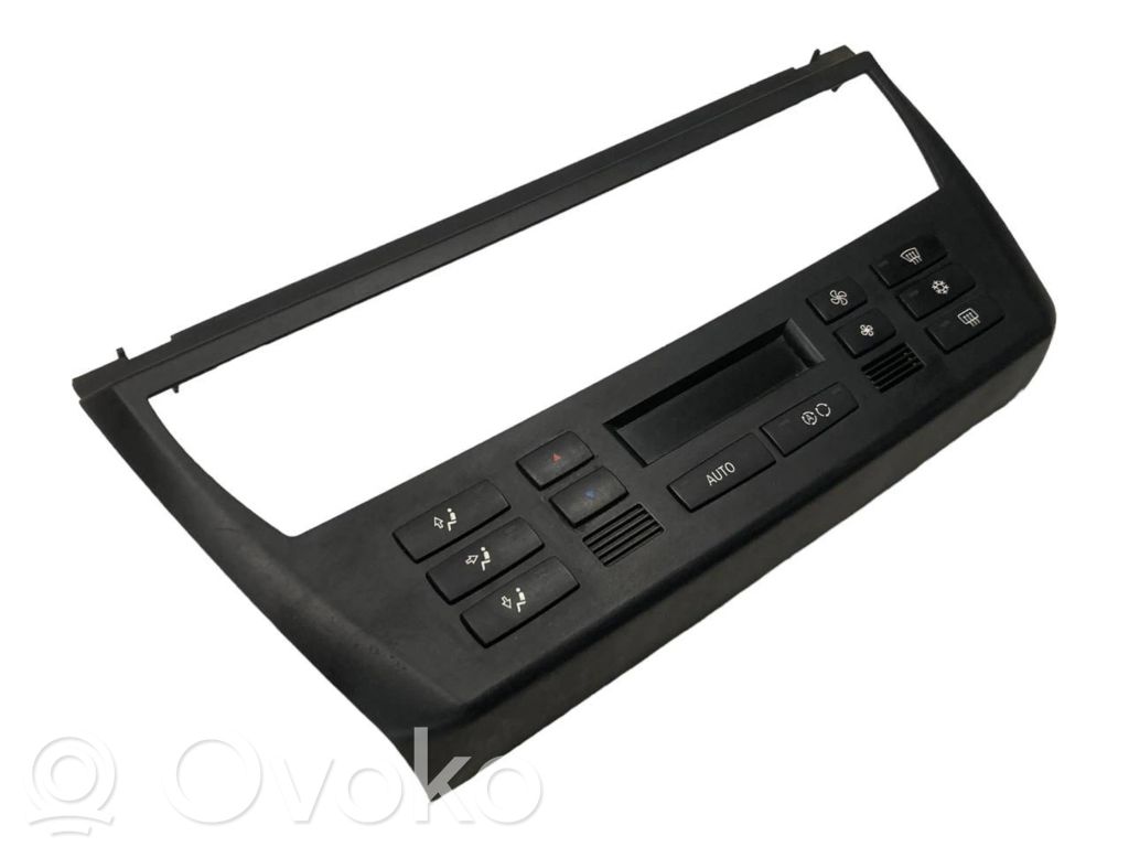 Gaisa kondicioniera / klimata kontroles / salona apsildes vadības bloks (salonā)