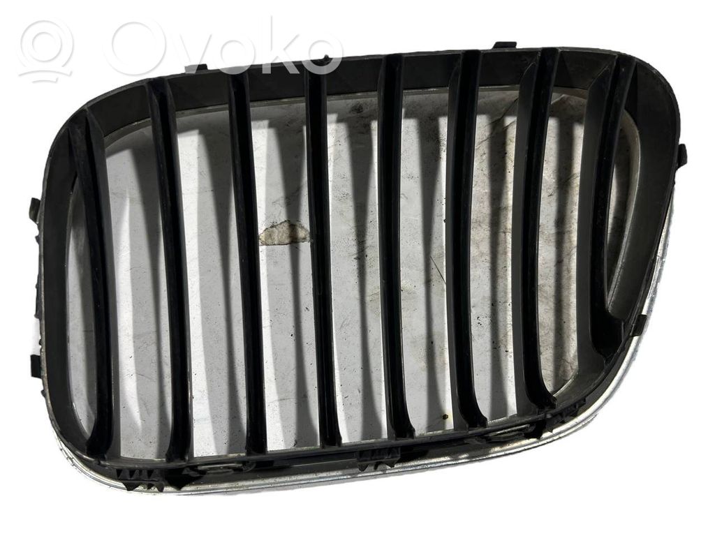Front grille