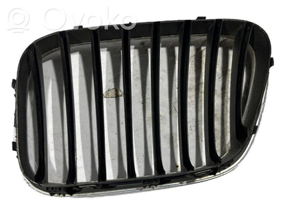 Front grille