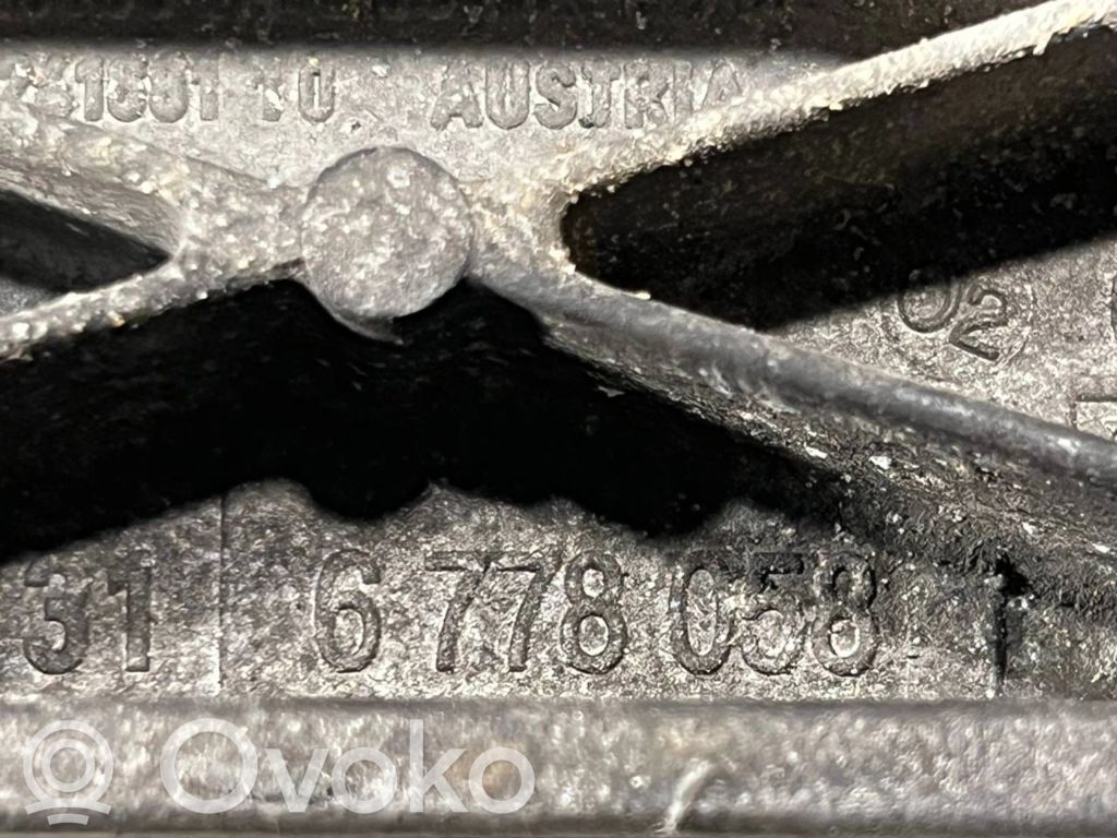 Dzinēja nostiprināšanas stiprinājums-kronšteins