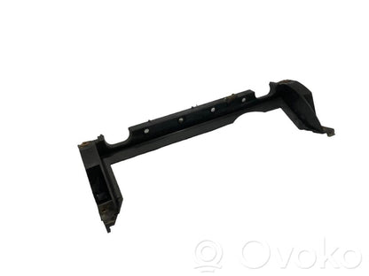 Aizmugurējā bufera montāžas kronšteins