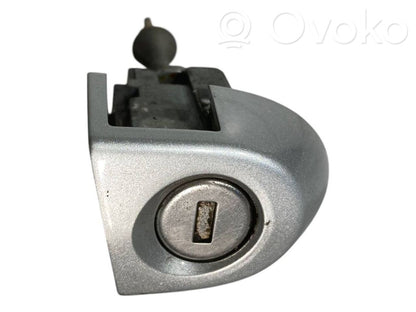 Замок (на ручке)