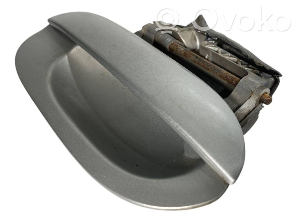 External opening handle