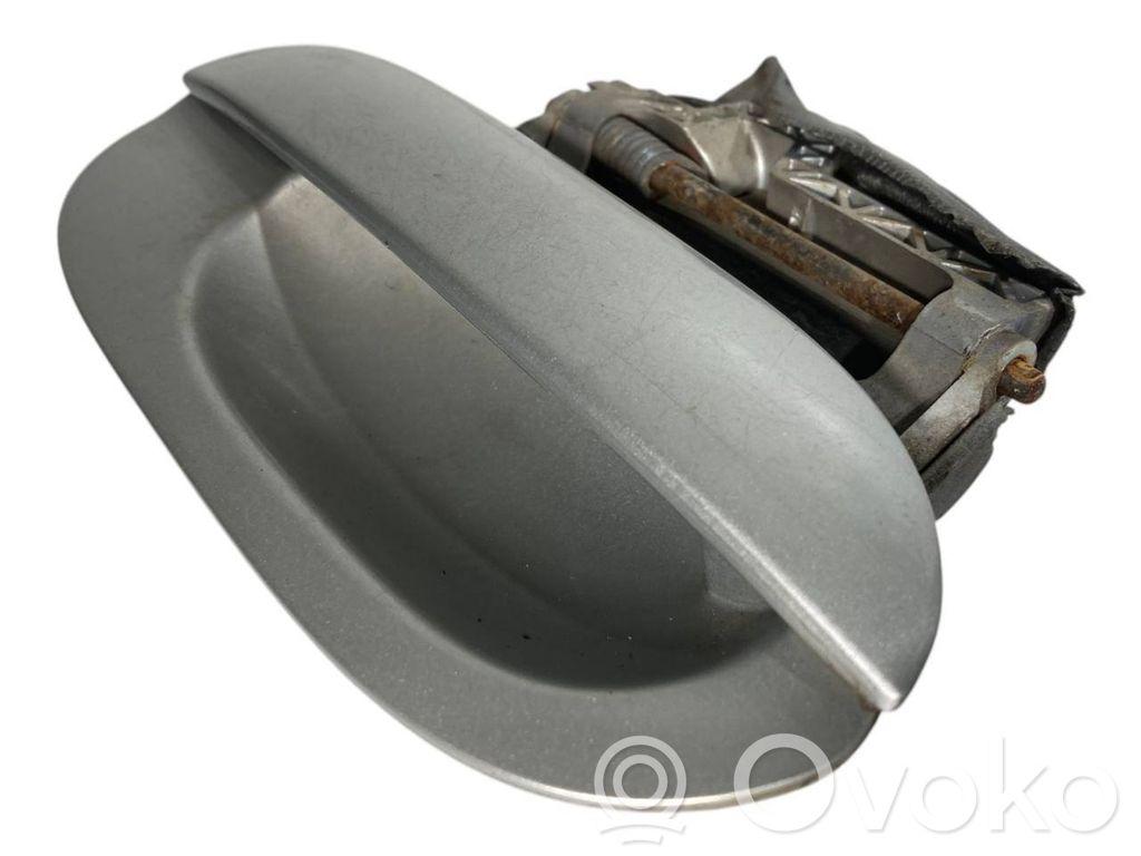External opening handle