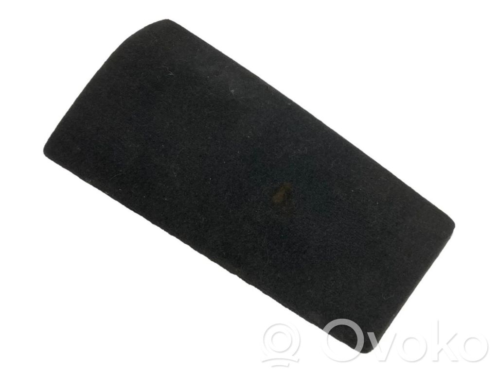 Side decorative trim panel