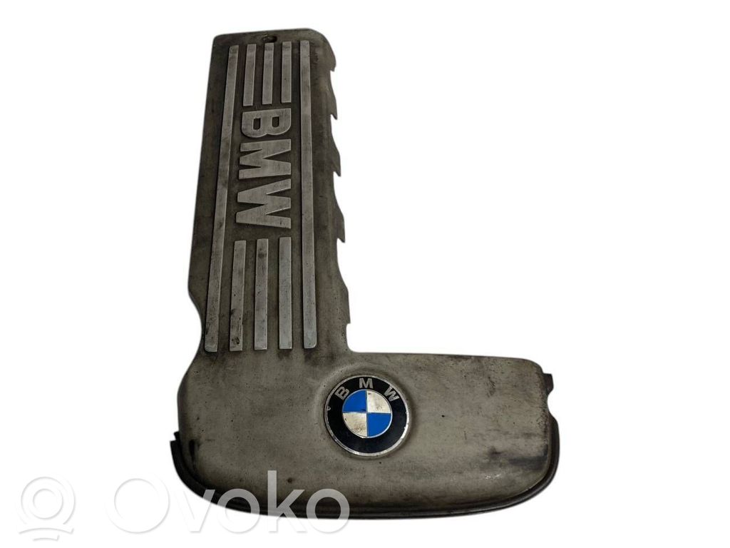 Крышка двигателя (декоративная отделка)