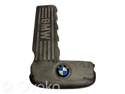 Крышка двигателя (декоративная отделка)