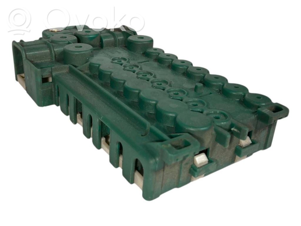 Plusa vadu savienošanas mezgls