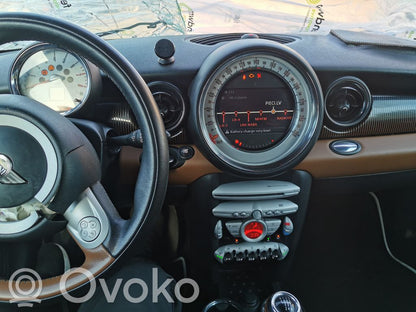 Klimata kontrole / mazā radiatora vadības dekoratīvā apdare