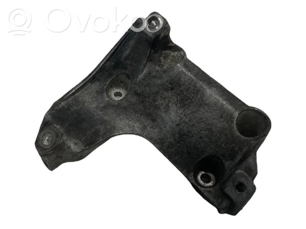 Air conditioning compressor mount