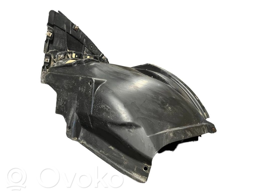 Lower wing