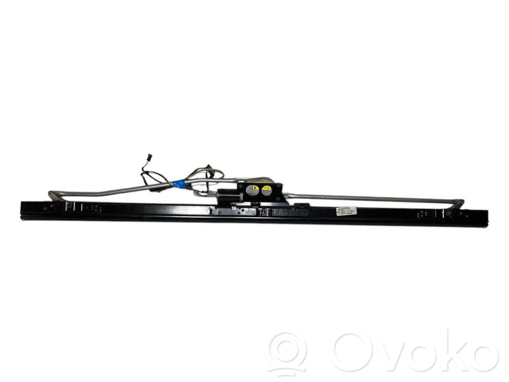 Электрическая шторка заднего окна