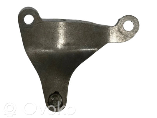 Izpūtēja turētājs