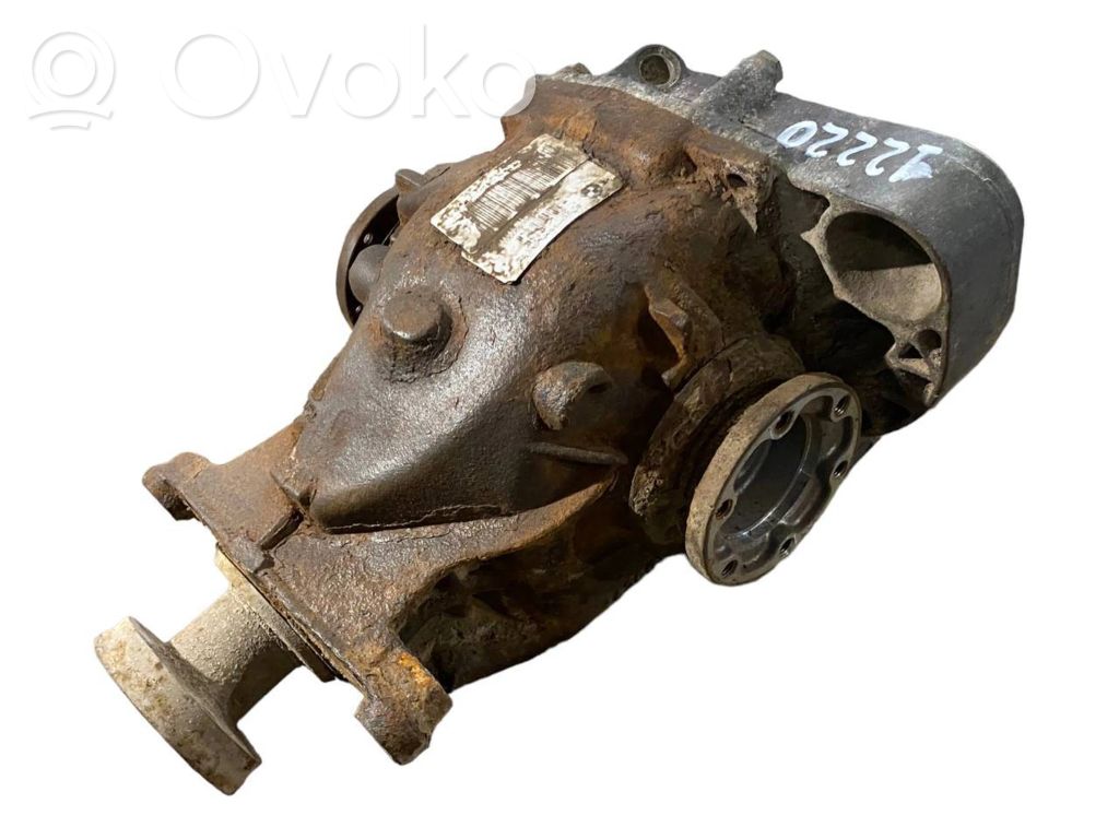 Aizmugurējais reduktors