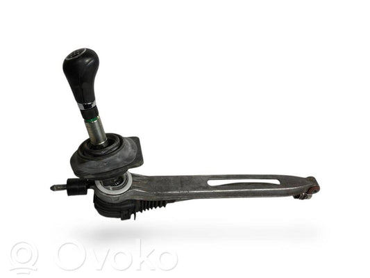 Switching mechanism (sliding mechanism)