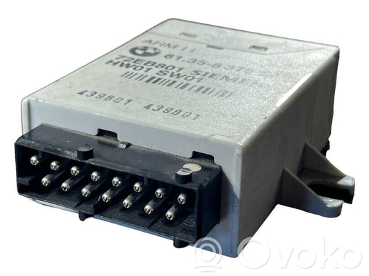 Piekabes āķa vadības bloks