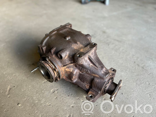 Aizmugurējais reduktors