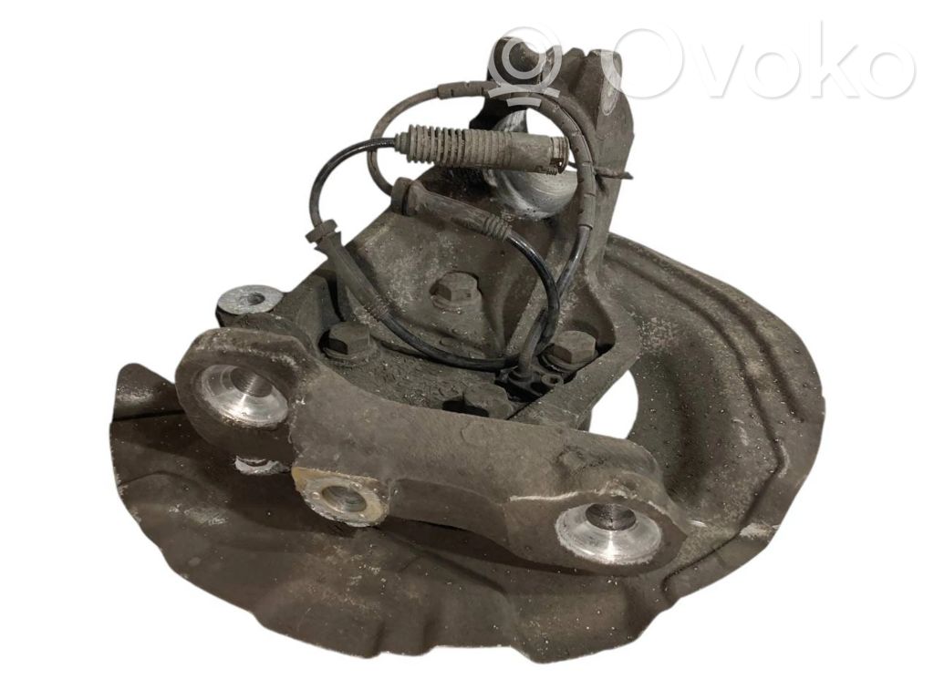 Priekšējā riteņa rumbas vārpstas šarnīrs (stupica, capfa)