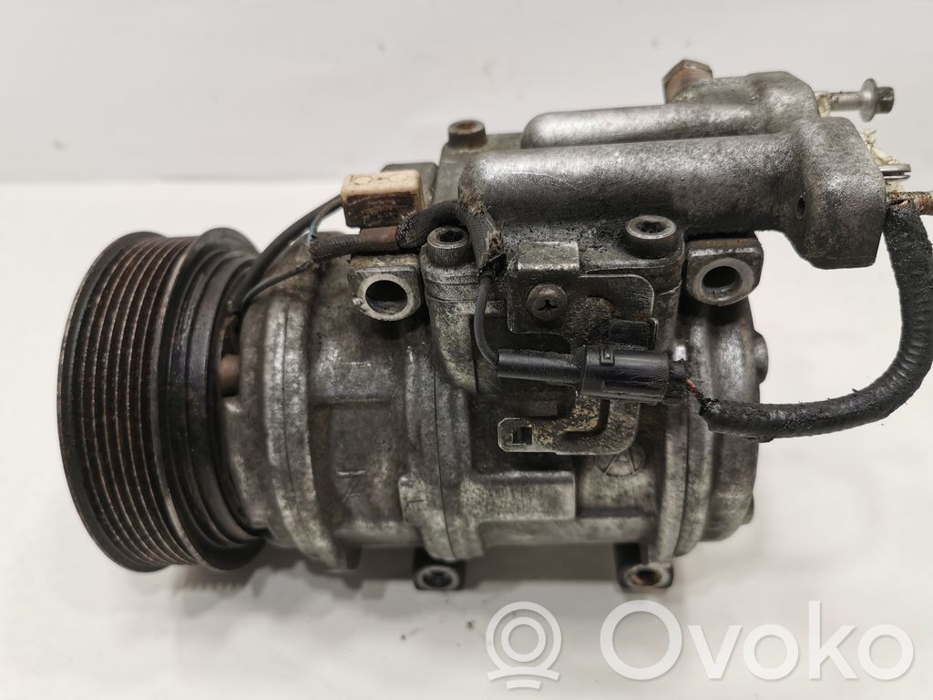 Air conditioner compressor (pump)