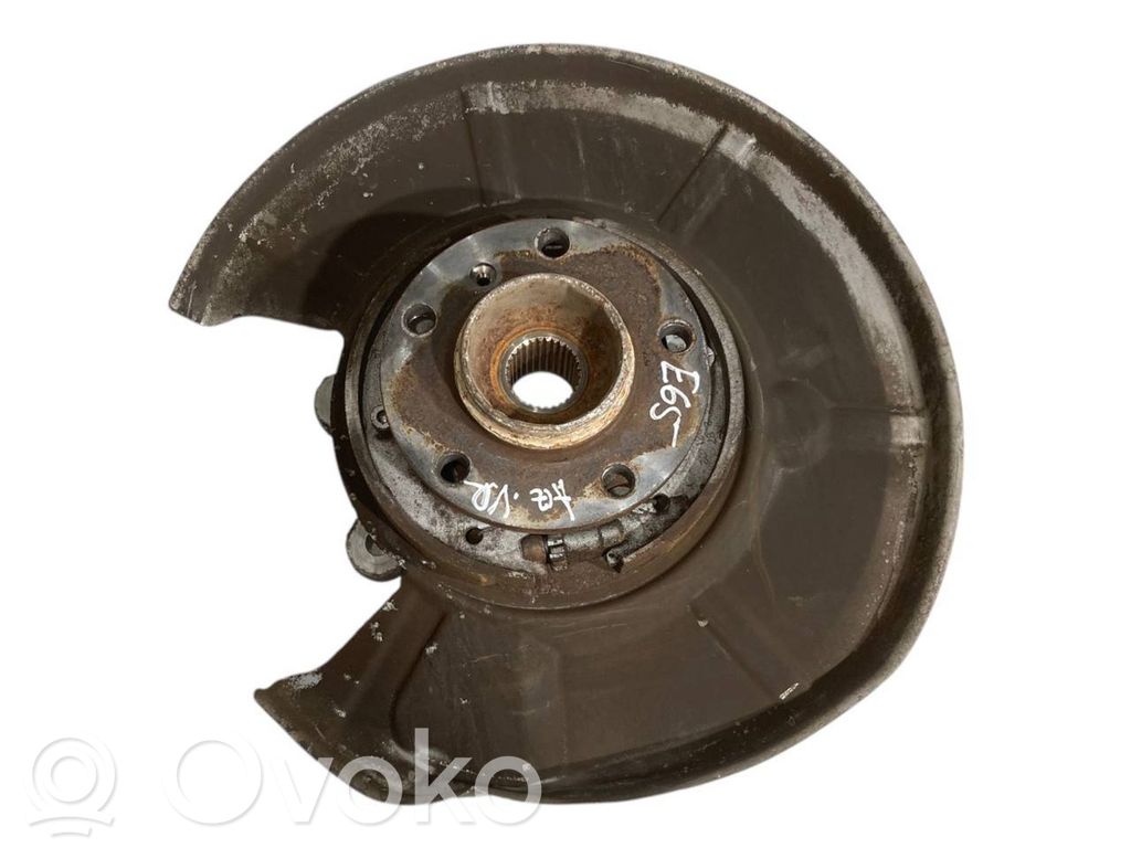 Aizmugurē riteņa rumbas vārpstas šarnīrs (stupica, capfa)