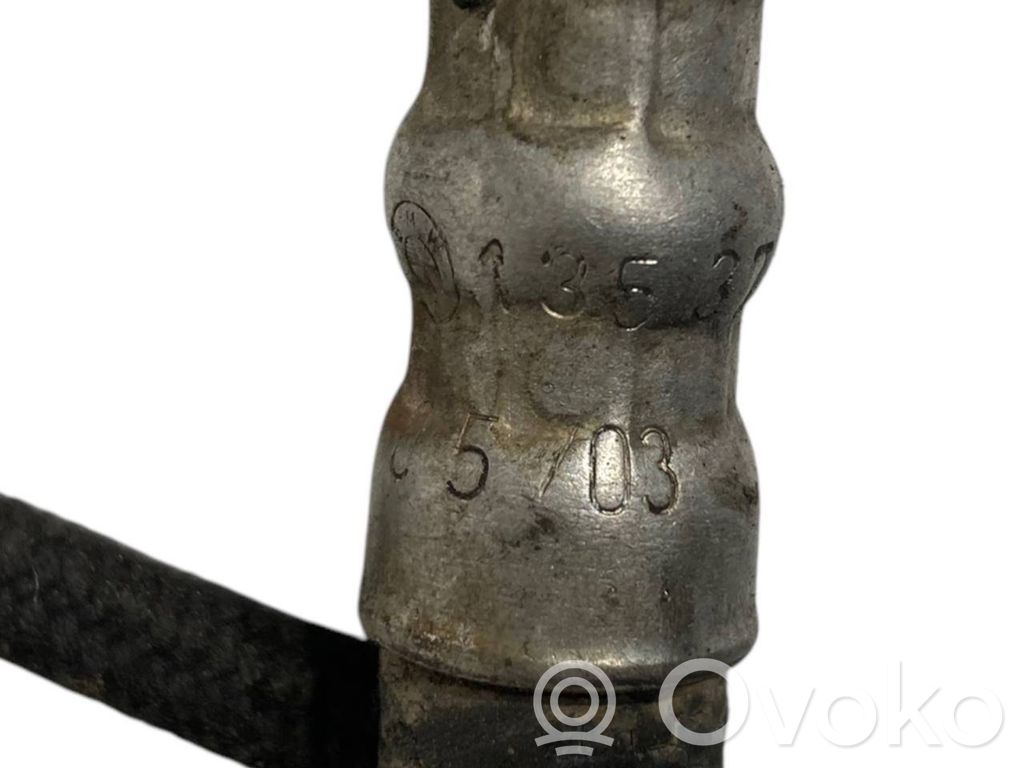 Труба(ы) / шланг(и)