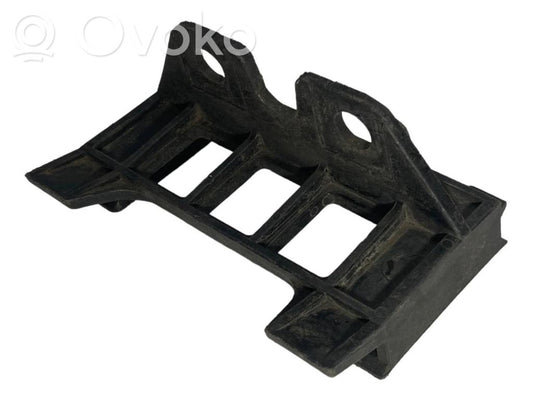 Кронштейн крепления заднего бампера