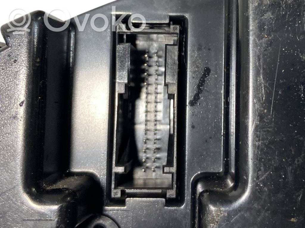 Spidometrs (instrumentu panelī)