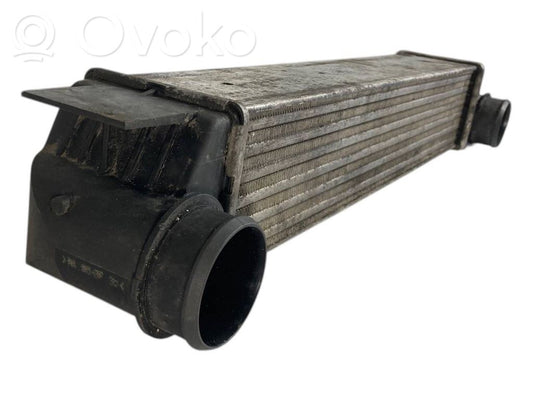 Starpdzesētāja radiators